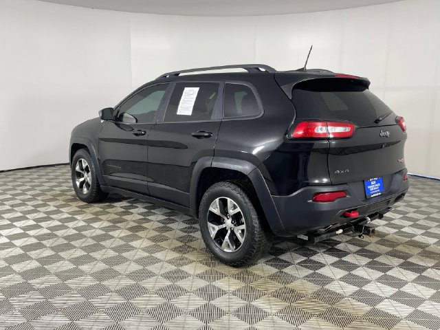 Used 2017 Jeep Cherokee Trailhawk w/ Comfort/Convenience Group AWD/4WD image 24