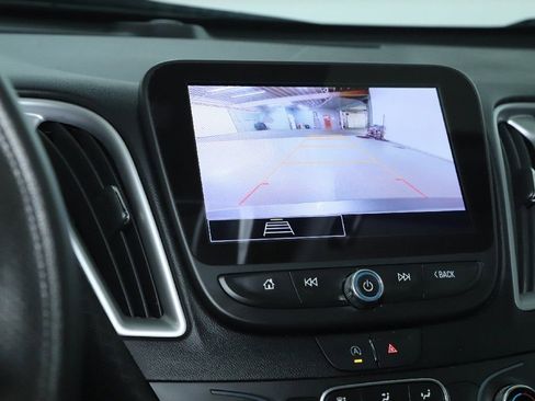 Used 2024 Chevrolet Malibu LT image 28