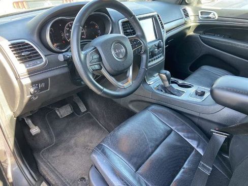 Used 2018 Jeep Grand Cherokee Limited w/ Luxury Group II image 6