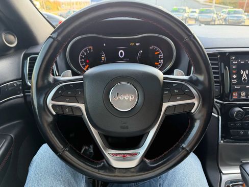 Used 2020 Jeep Grand Cherokee Trailhawk image 19