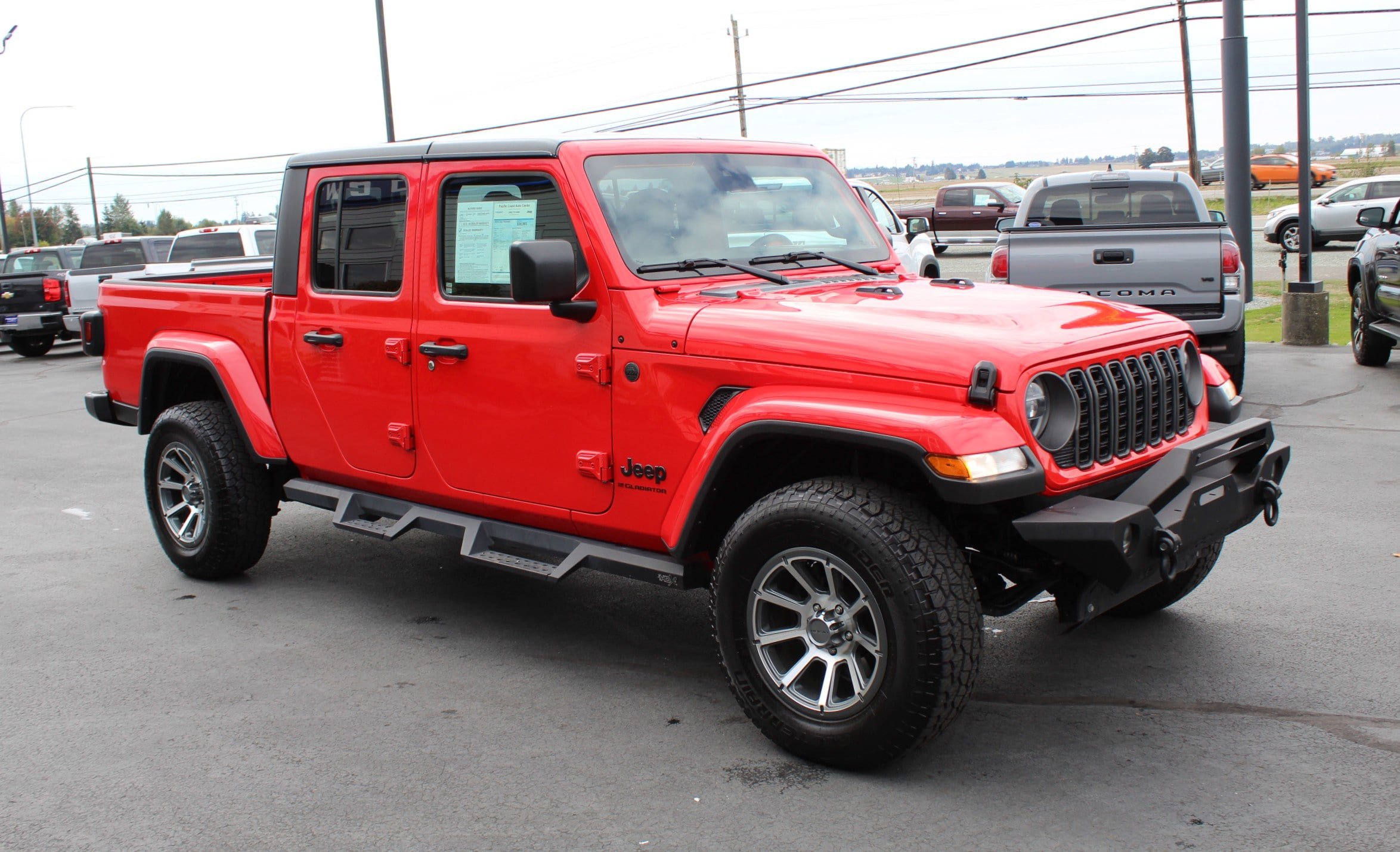 Used 2024 Jeep Gladiator Sport AWD/4WD image 8