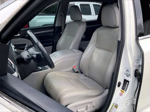 Used 2017 Toyota Highlander Limited Platinum image 7