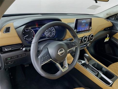 New 2025 Nissan Sentra SV image 7