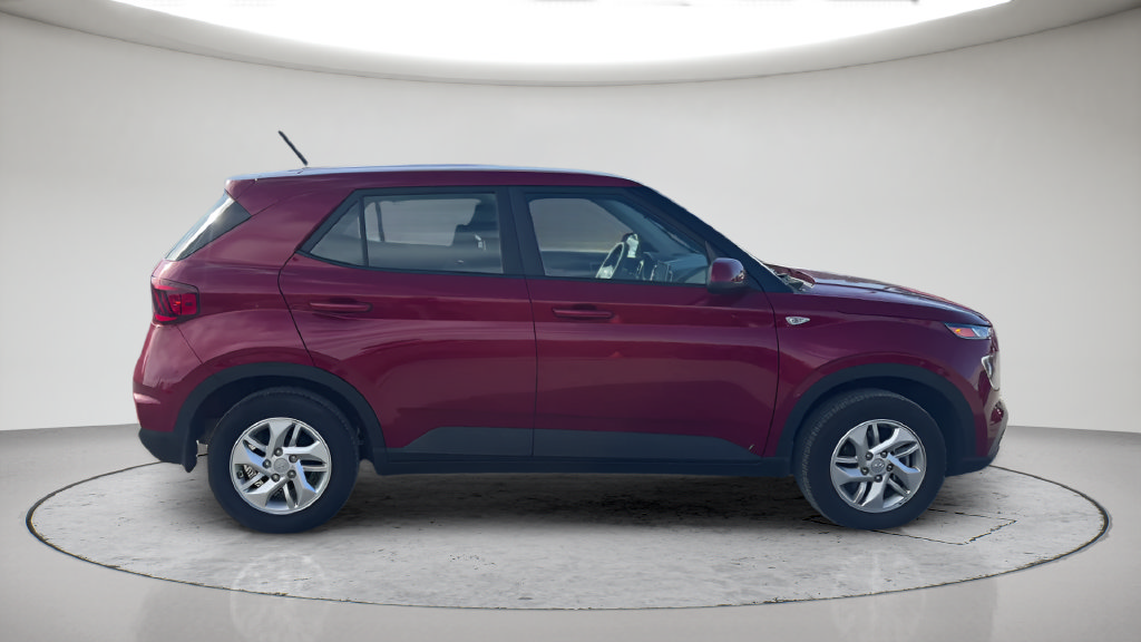 Used 2026 Hyundai Venue SE FWD image 5