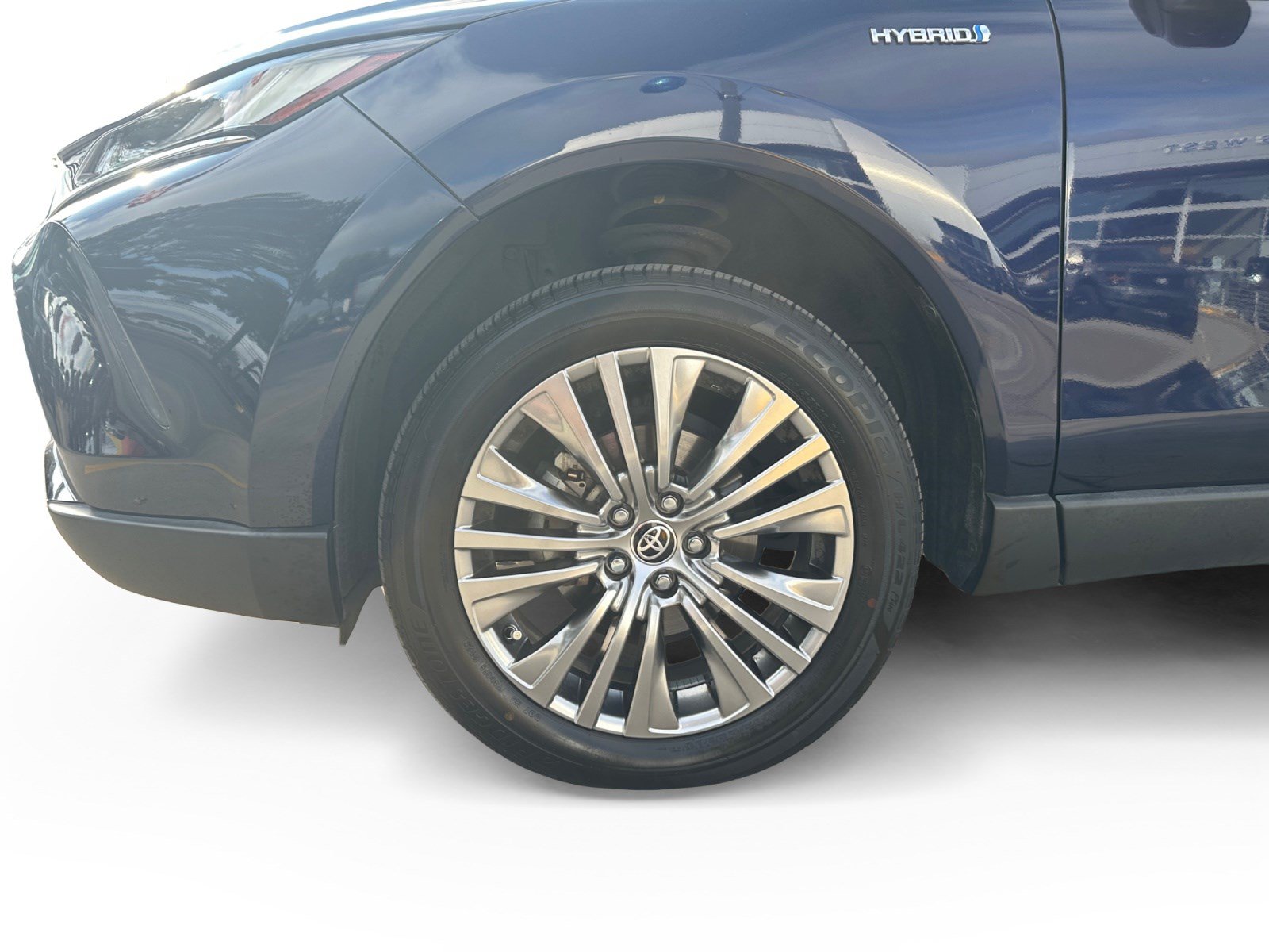 Used 2021 Toyota Venza Limited AWD/4WD image 9