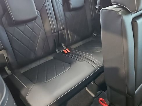 New 2026 Volkswagen Atlas SEL Premium R-Line AWD/4WD image 19