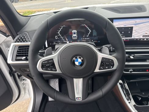 New 2026 BMW X5 sDrive40i image 18