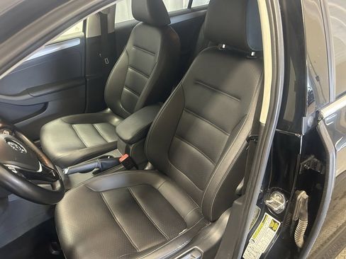 Used 2018 Volkswagen Jetta SE image 8