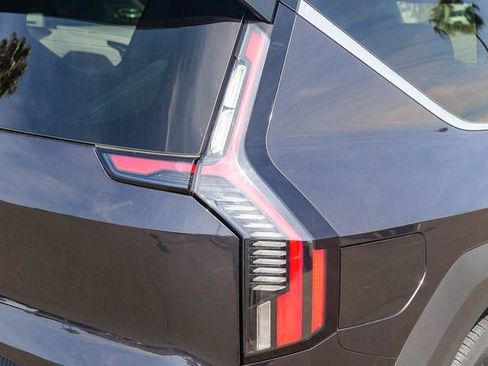 New 2026 Kia EV9 Wind image 8