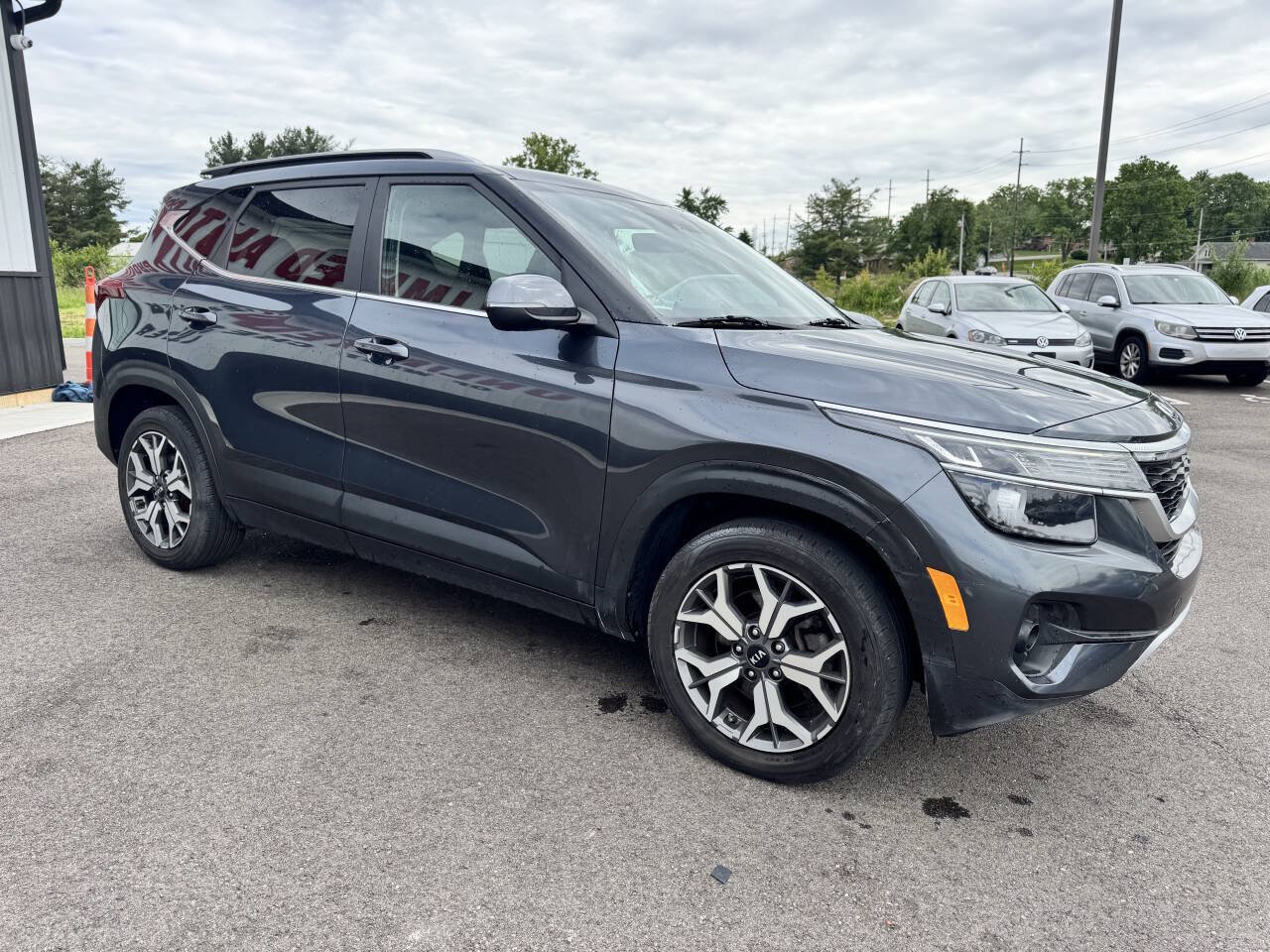 Used 2021 Kia Seltos EX AWD/4WD image 5