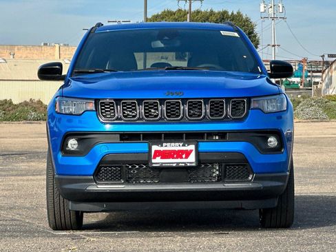 New 2026 Jeep Compass Latitude image 2