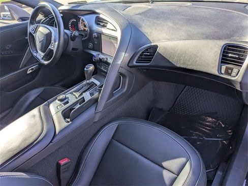 Used 2015 Chevrolet Corvette Z06 w/ 3LZ Preferred Equipment Group image 32