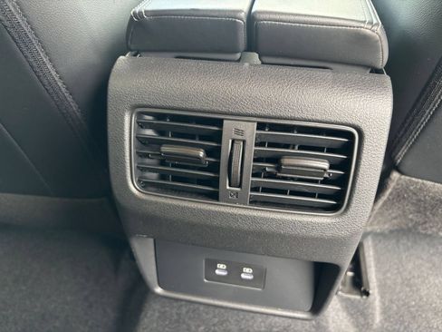 Used 2026 Nissan Rogue SL FWD image 25