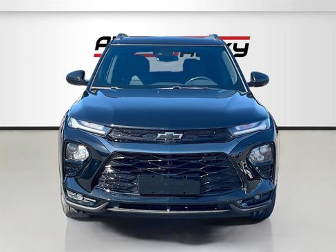 Used 2023 Chevrolet TrailBlazer RS image 2