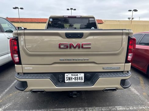 Used 2023 GMC Sierra 1500 Elevation w/ X31 Off-Road Package AWD/4WD image 4
