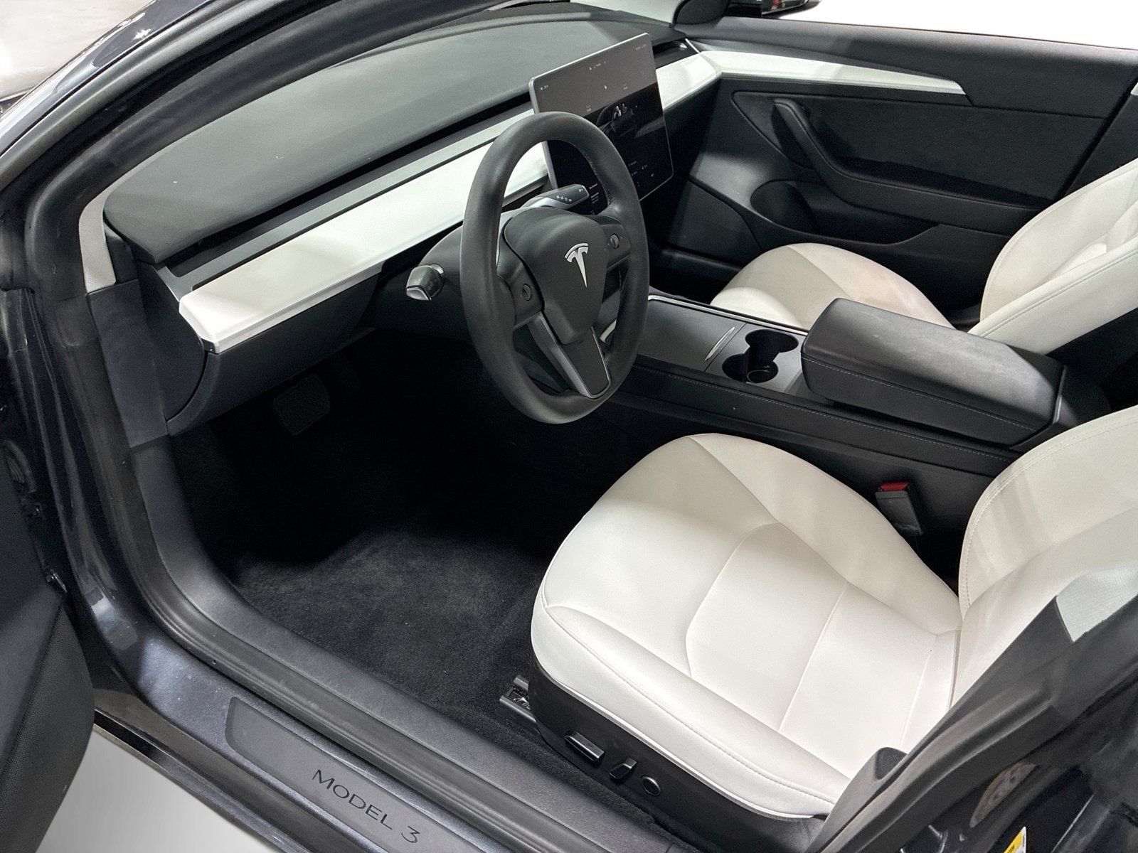 Certified 2023 Tesla Model 3 Standard Range RWD image 9