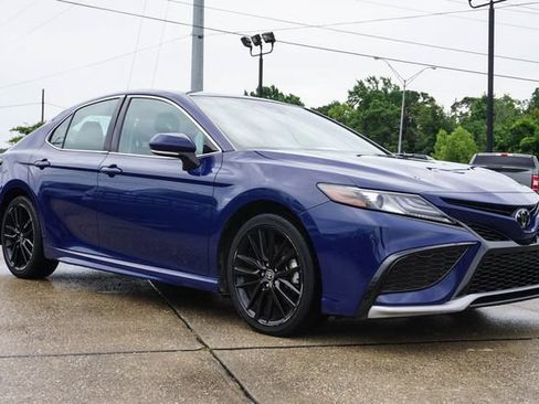 Used 2024 Toyota Camry XSE FWD image 2