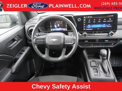 Used 2023 Chevrolet Colorado W/T image 13