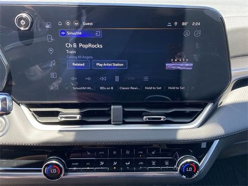 New 2026 Chevrolet Equinox LT w/ Convenience Package II image 11