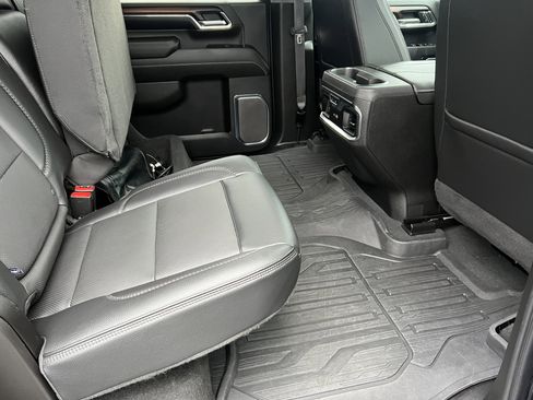 Used 2024 GMC Sierra 2500 Denali w/ Denali Reserve Package image 19