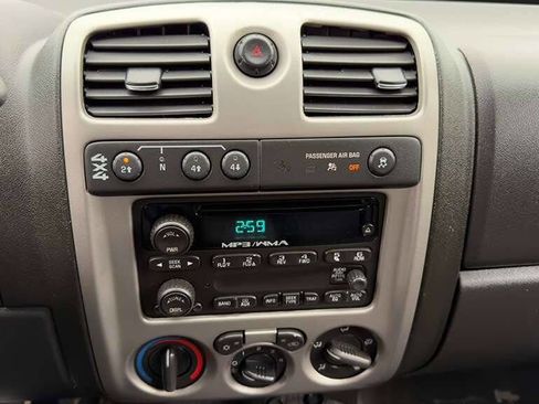Used 2010 GMC Canyon SLE image 14