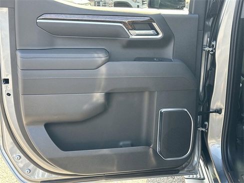 New 2026 GMC Sierra 1500 Elevation w/ LPO, Elevation Black Package image 24