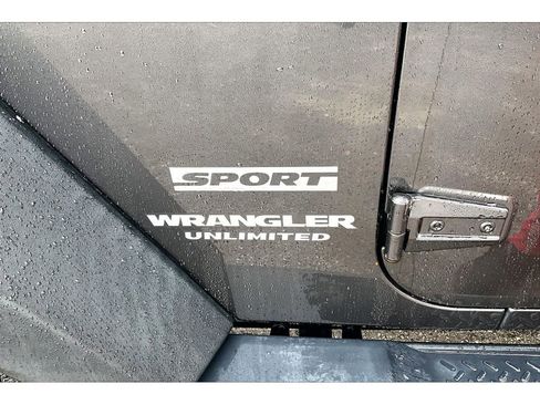 Used 2016 Jeep Wrangler Unlimited Sport w/ Quick Order Package 24S image 9