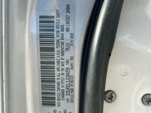 Used 2018 RAM 2500 SLT image 13