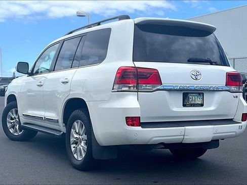 Used 2019 Toyota Land Cruiser AWD/4WD image 12
