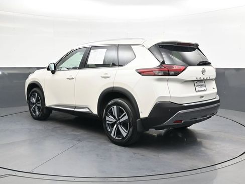 Used 2023 Nissan Rogue SL w/ SL Premium Package FWD image 5
