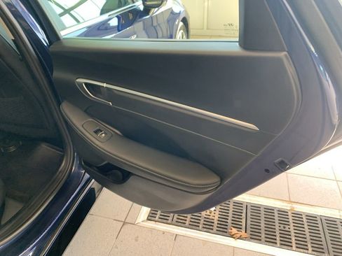 Used 2021 Hyundai Sonata Limited w/ Winter Weather Package image 18