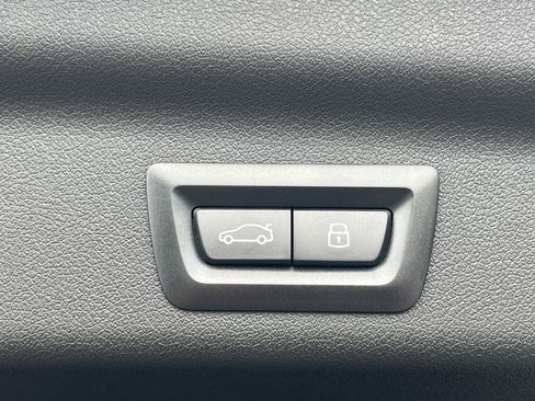 New 2025 BMW X1 xDrive28i w/ Convenience Package image 29