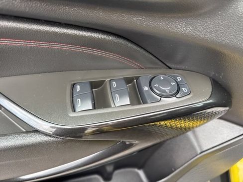 Used 2024 Chevrolet Trax RS w/ Driver Confidence Package FWD image 9