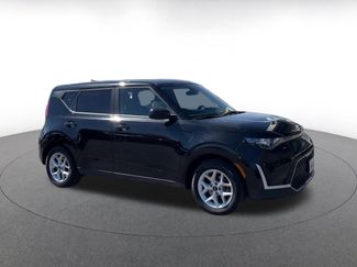 Used 2025 Kia Soul LX w/ LX Technology Package video 2