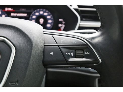 Used 2020 Audi Q3 2.0T Premium AWD/4WD image 18
