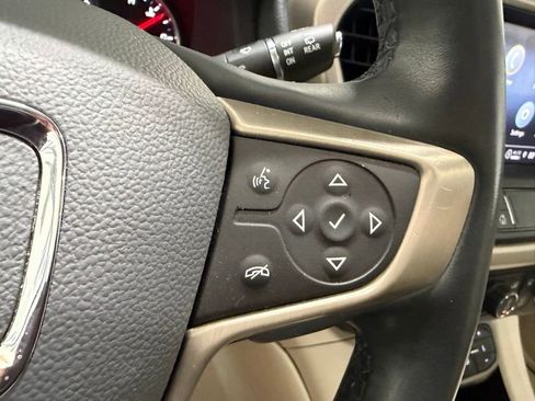 Used 2023 GMC Acadia Denali w/ Denali Ultimate Package image 15