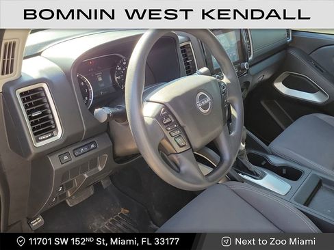 Used 2022 Nissan Frontier SV image 8