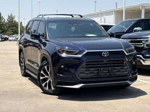 Used 2026 Toyota Grand Highlander AWD Hybrid image 2