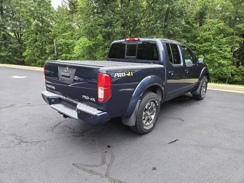 Used 2015 Nissan Frontier PRO-4X AWD/4WD image 3