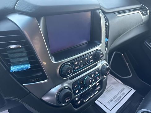 Used 2020 Chevrolet Suburban LS image 11