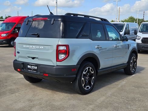 Used 2023 Ford Bronco Sport Outer Banks w/ Tech Package AWD/4WD image 3