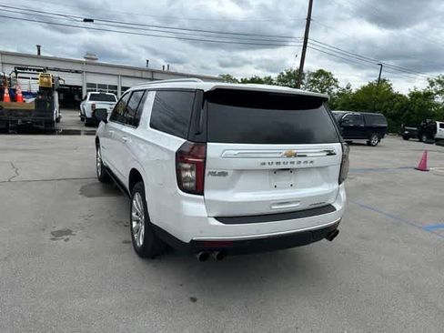 Used 2021 Chevrolet Suburban Premier AWD/4WD image 19