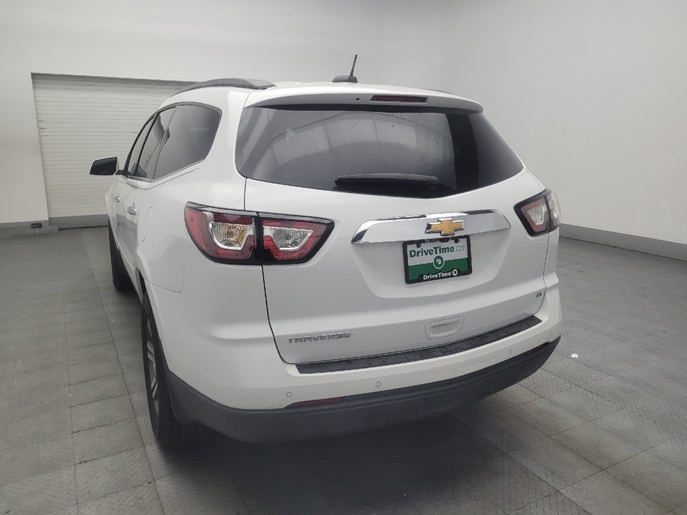 Used 2017 Chevrolet Traverse LT FWD image 5