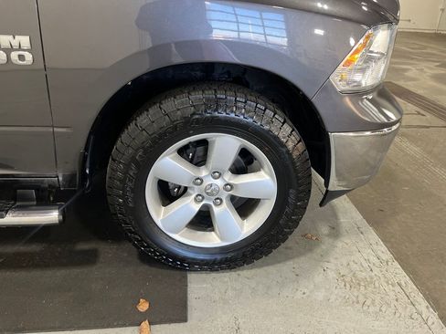 Used 2018 RAM 1500 ST w/ SXT Appearance Group image 19