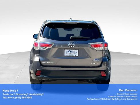 Used 2015 Toyota Highlander XLE AWD/4WD image 12