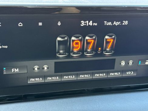 Used 2023 Hyundai Palisade SEL w/ Premium Package AWD/4WD image 18