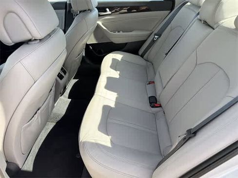 Used 2016 Hyundai Sonata Limited image 6
