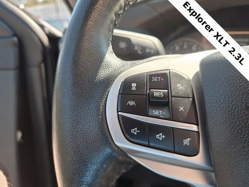 Used 2022 Ford Explorer XLT w/ Equipment Group 202A image 26
