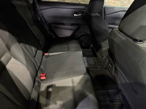 Certified 2025 Nissan Rogue SV image 34