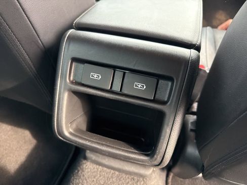 Used 2022 Honda Accord Sport image 11